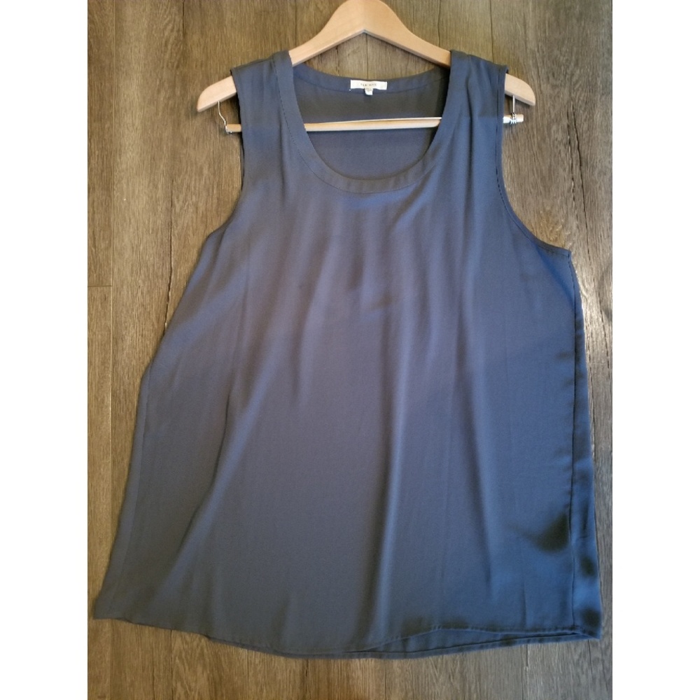 Pleione - Steel gray shell tank